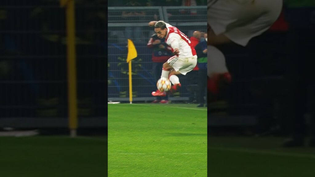 The pass 😍 the control 😮‍💨