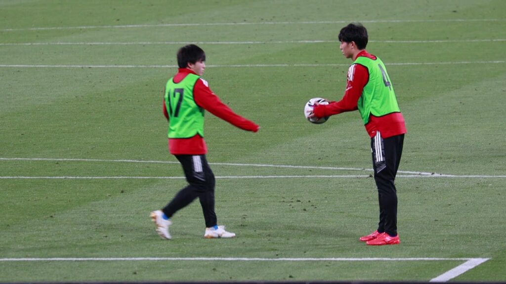 U-24 ウォーミングアップ 古賀太陽 相馬勇紀