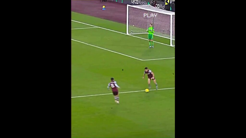 tackle Nayef Aguerd 🔥#football #morocco #westham #aguerd #اسود_الاطلس #نايف_أكرد #shorts