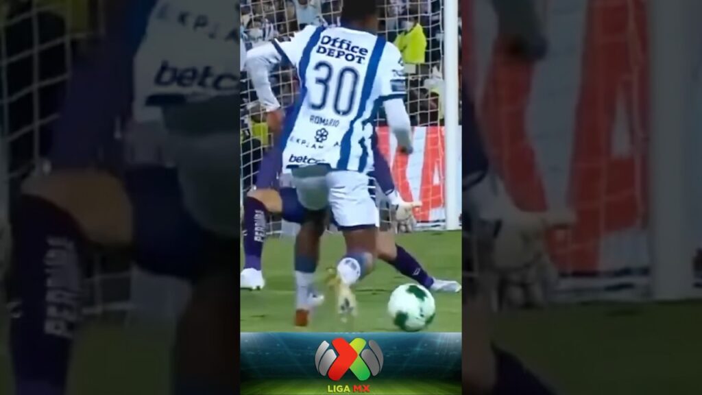 Romario Ibarra se comio a messi #shorts #ligamx #pachuca #soccer #tuzos