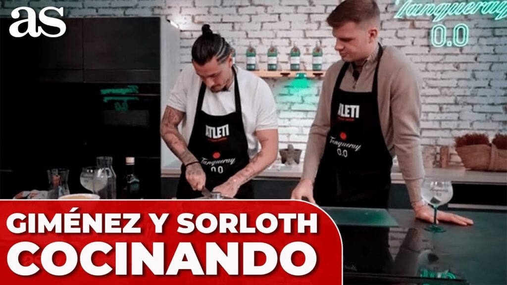 GIMÉNEZ y SORLOTH celebran JUNTOS la NAVIDAD del ATLÉTICO DE MADRID con un PLATO de URUGUAY