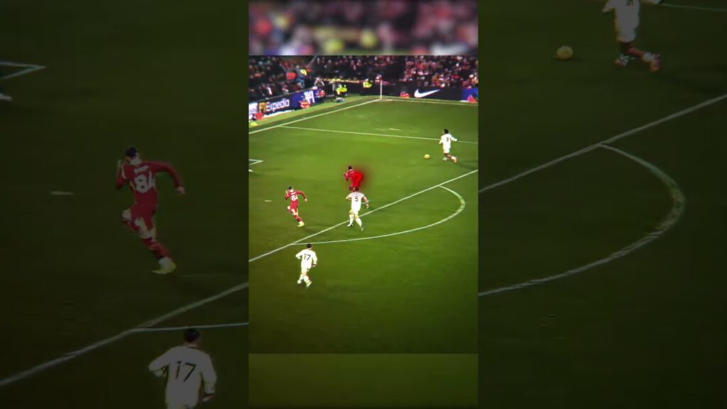 HARRY MAGUIRE'S EPIC SHOT FAIL 😂⚽ #shorts #football #soccer #funny #maguire #manchesterunited #edit