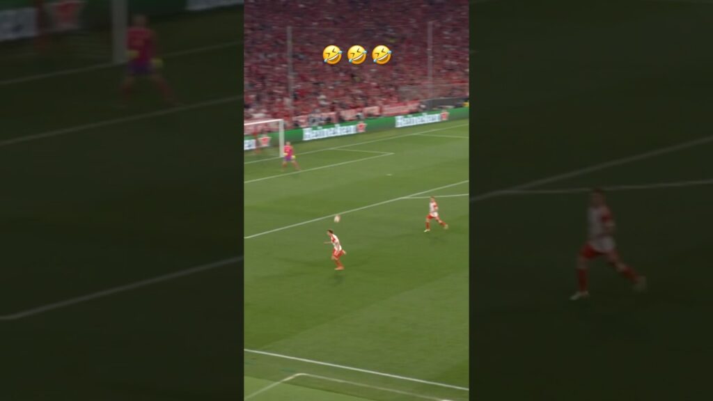 Defensive masterclass from Müller 🤣