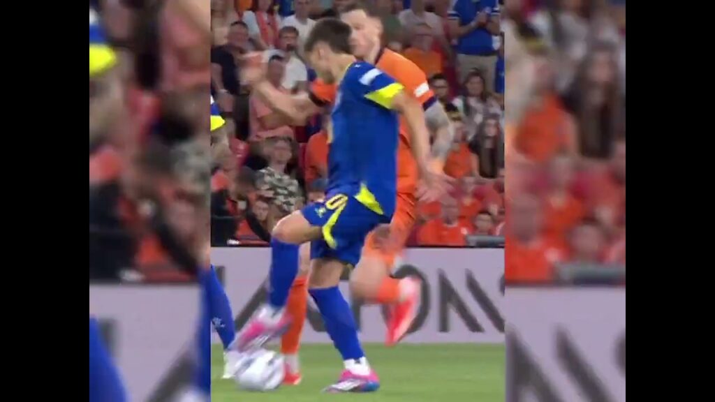 Esmir Bajraktarević 'Milwaukee Messi' Nutmeg on Wout Weghorst | 10 Minutes of Brilliance