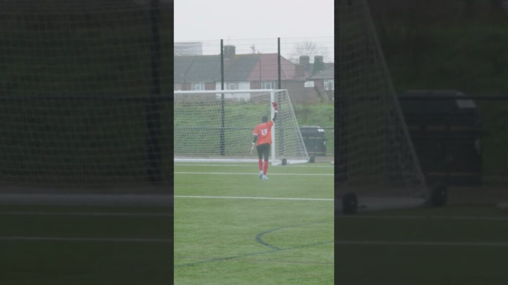 Édouard Mendy Lil Brother Nearly Fumbles 😅#soccer #football #baiteze #sundayleague
