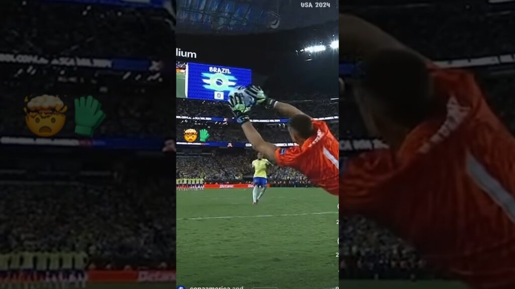 Brazil Knocked OUT🤯 - Rochets Amazing #brazil #uruguay  #darwinnúñez #rapinha #rochet  #football