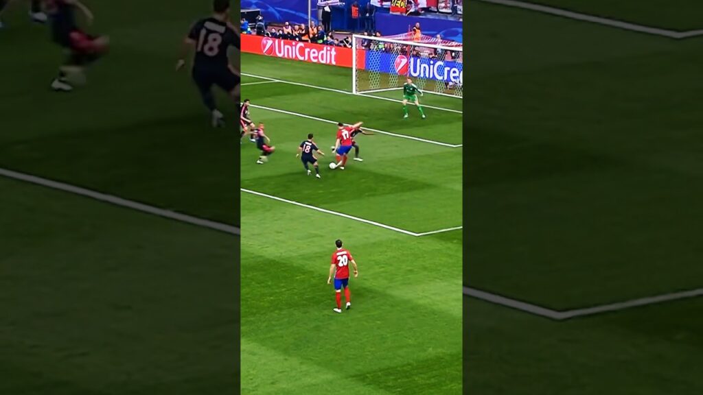 INCREDIBLE solo goal 😳