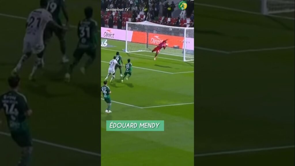 Regardez Édouard Mendy toujours impérial dans ses buts