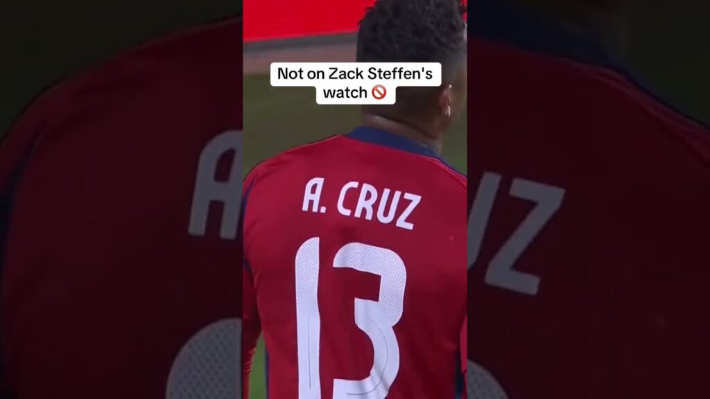 Zack Steffen was on one against Costa Rica 🧱