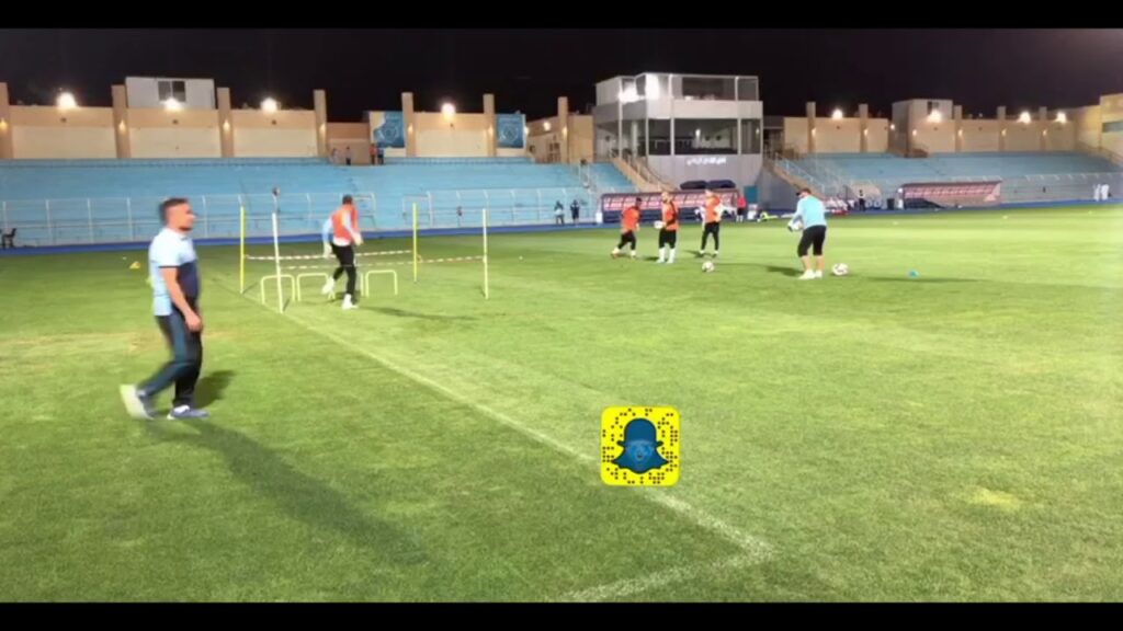 البطل محمد الربيعي حارس نادي الباطن الفريق الاول سابقا