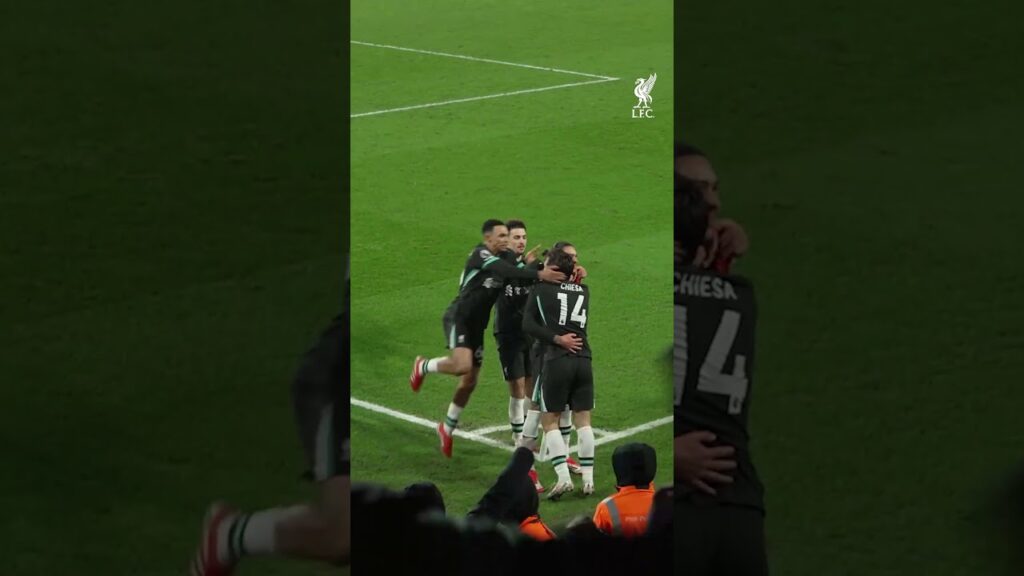 Away end ERUPTS! Darwin Nunez 🇺🇾⚽️