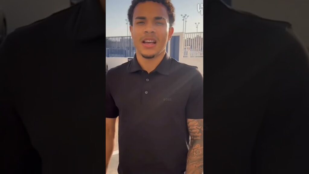 مرحبآ جماهير الهلال انا هنا في الرياض 😍🇧🇷💙