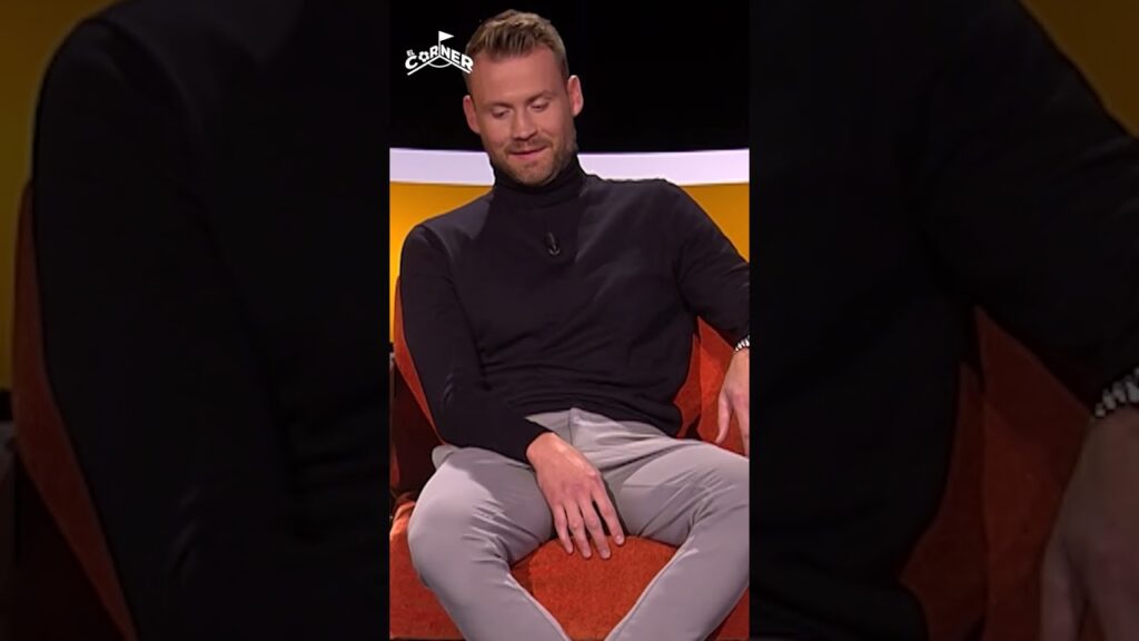 El futbolista que pudo ganar el premio al Hombre más inteligente del mundo Simon Mignolet  #shorts