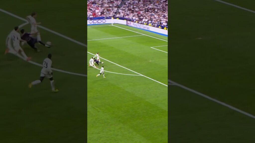 When Modrić took the corner, then tracked back to make the recovery! 😮‍💨