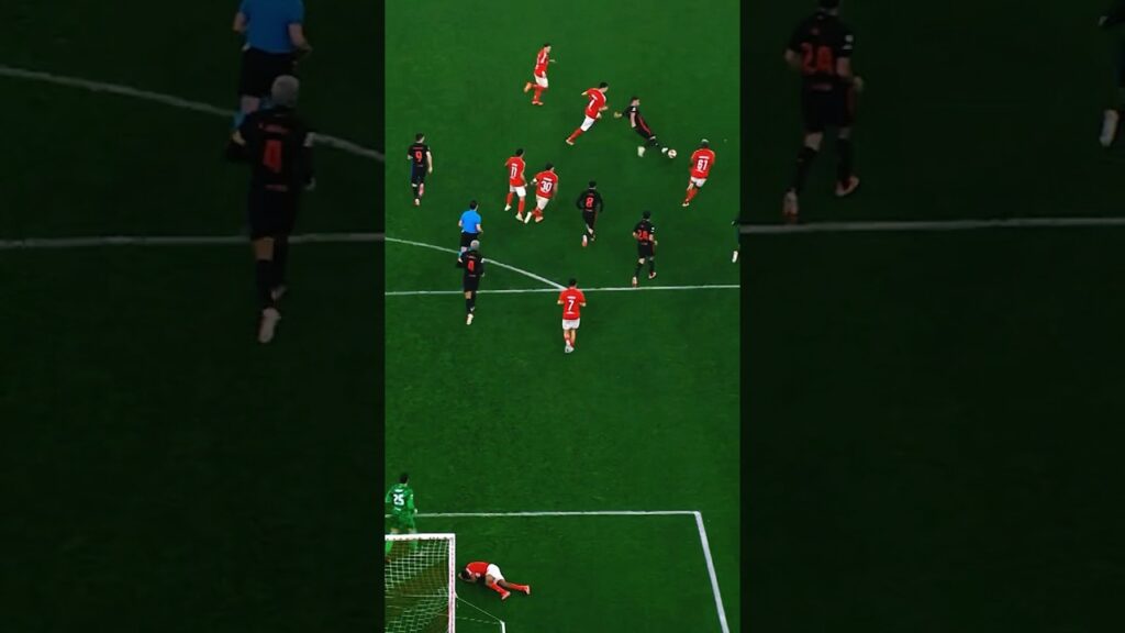 This pass from Ferran Torres 😍