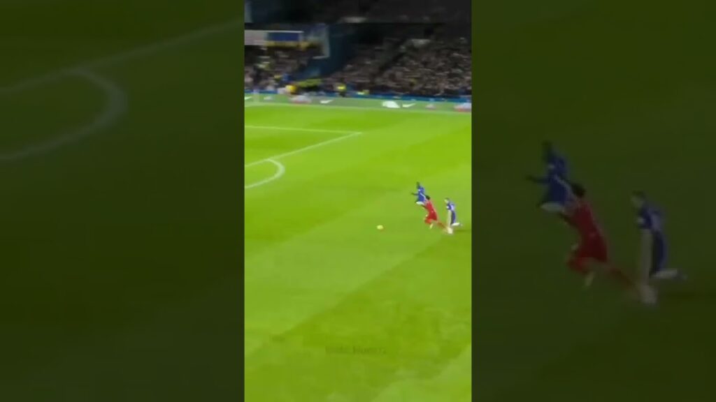 Edouard Mendy saves Mohamed Salah short… 🥰. #shorts #football