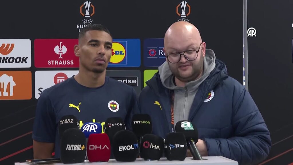 After the Fenerbahçe-Olimpik Lyon match - Alexander Djiku