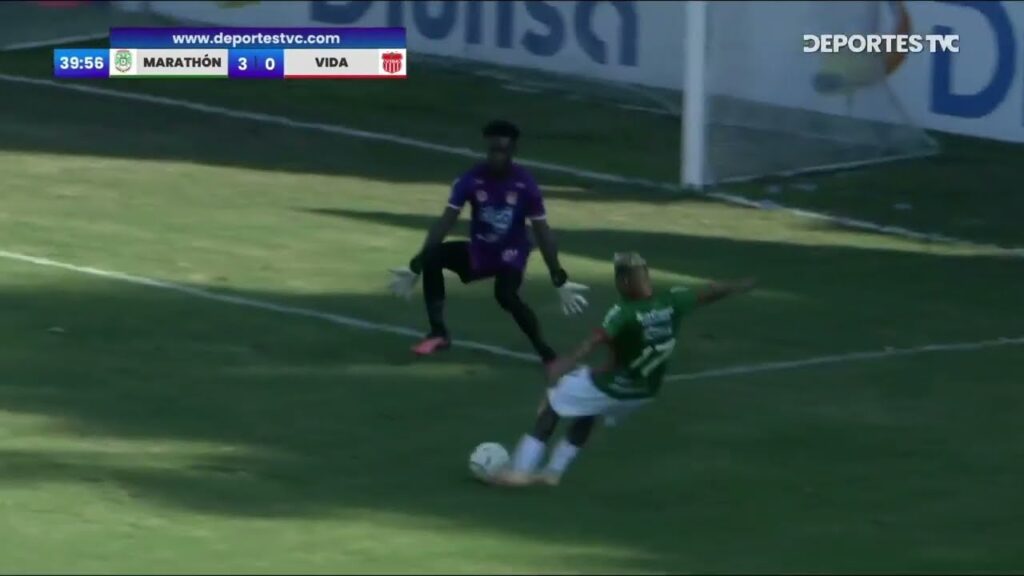 ¡SEÑOR GOLAZO! Alexy VEGA se luce con un golazo en el partido del Marathón ante Vida