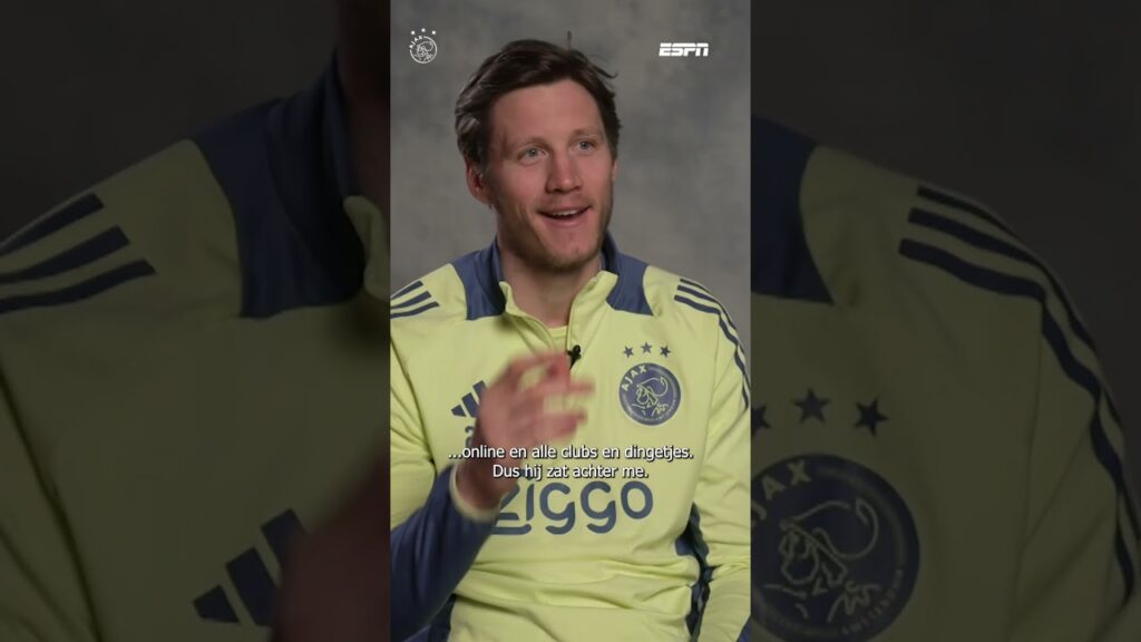 Wout Weghorst grapt richting concurrent Brian Brobbey 😉