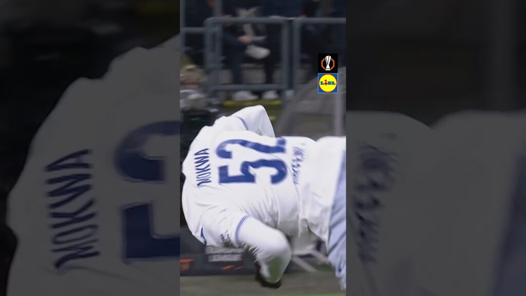 Goalmouth madness, skills, saves and so much more 🥵 Enjoy a pick of the Matchday 8 action 🛒