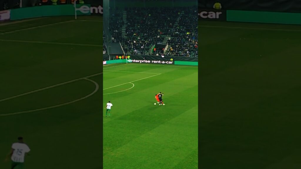 Goalkeeper’s skill to the rescue 😮‍💨