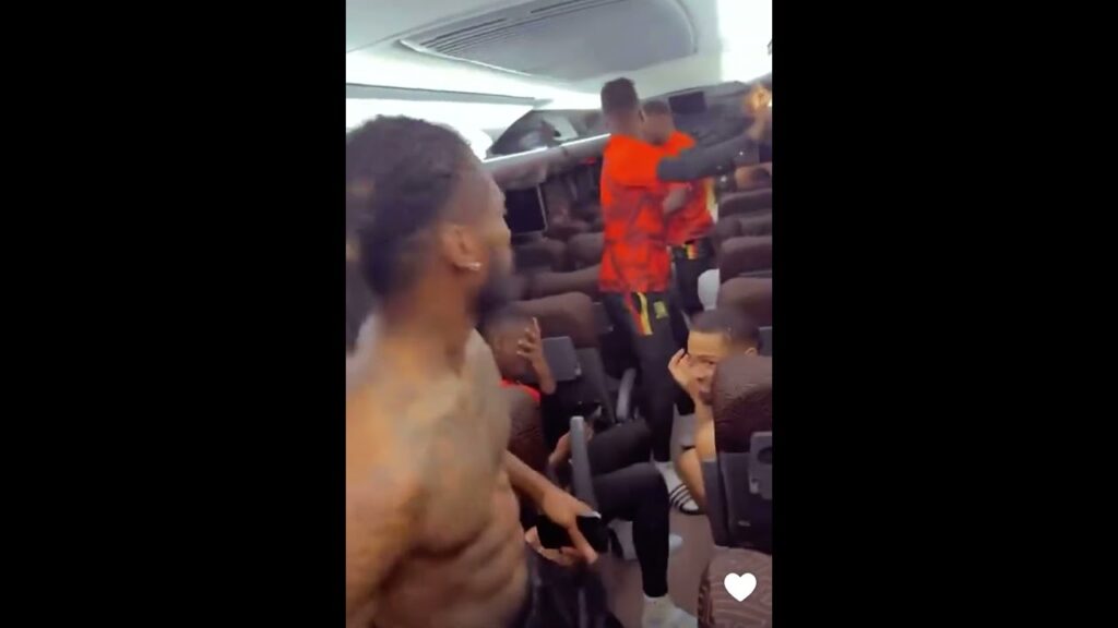 Quand Zambo Anguissa mettait l’ambiance dans le bus des Lions indomptables lors de la CAN 2023.