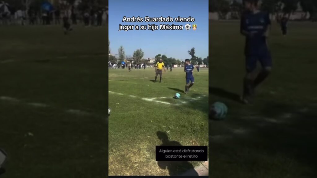 Andrés Guardado disfrutando del retiro viendo jugar ⚽️ a su hijo Máximo 🙌🏽#Guardado #LigaMx