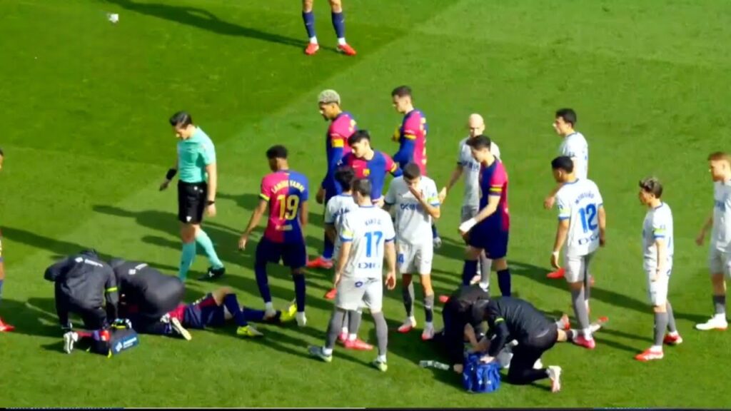 Gavi injury after collide with Tomás Conechny, Barcelona vs Alavés Highlights Laliga 2025