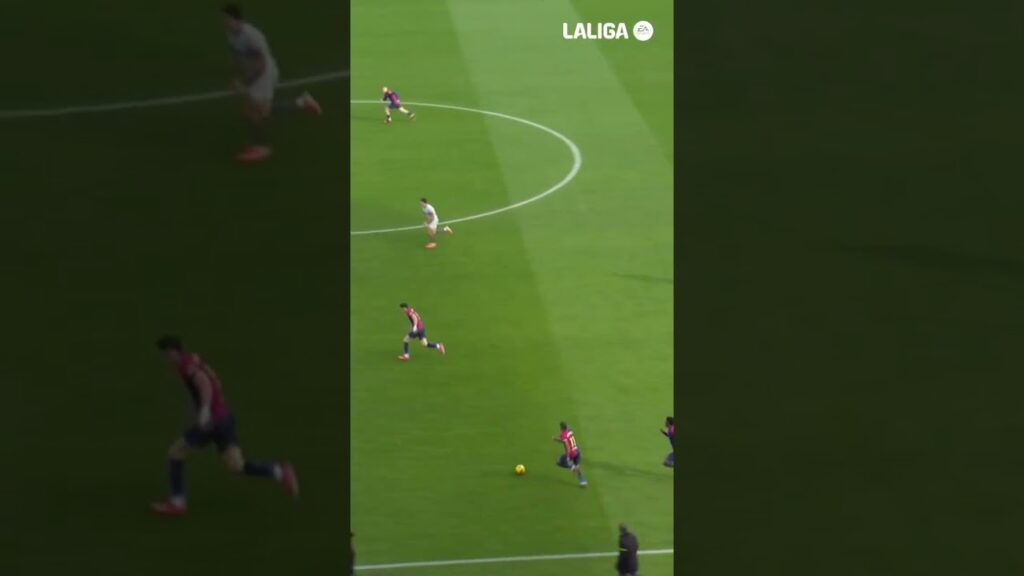 This from Raphinha 👆😳 #fcbarcelona #laligahighlights #Raphinha #shorts