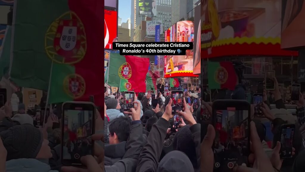 The NYC CR7 fans showed up 🫡