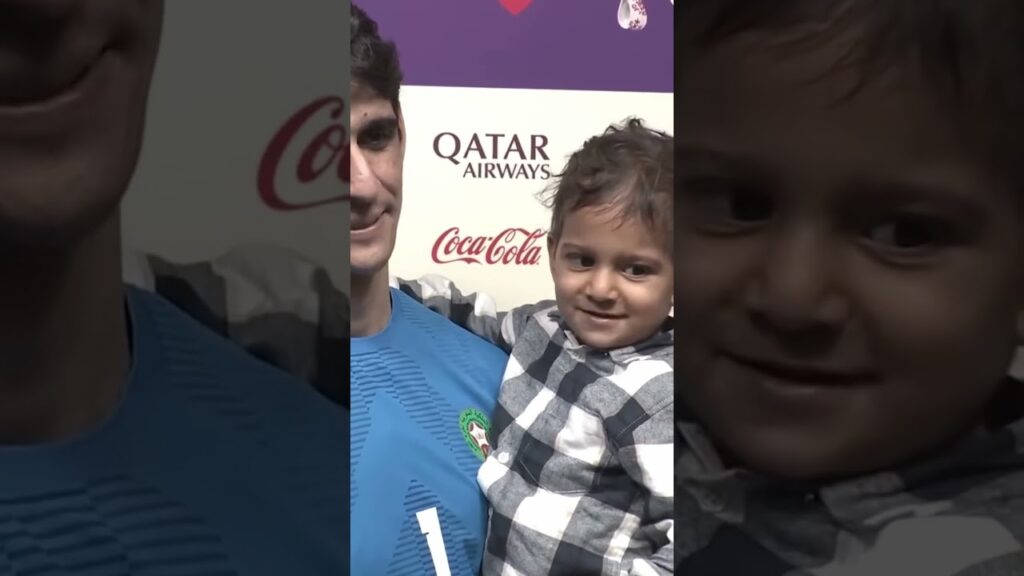 Yassine Bounou His son thought it's an ice cream 🙃🍦❤️😂#shorts