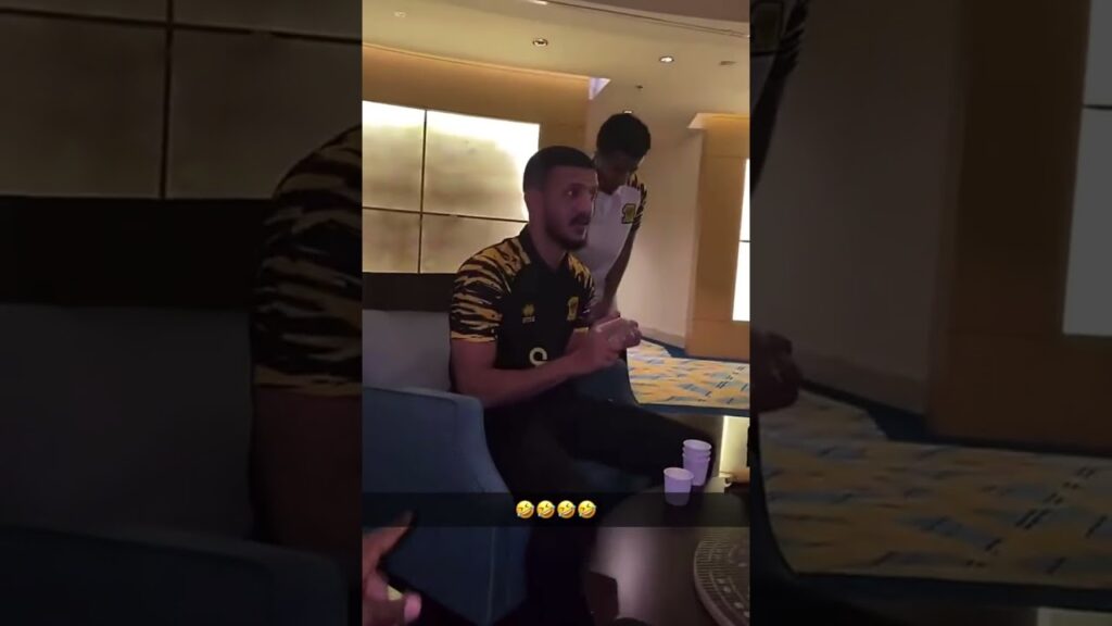 البيشي والصحفي بعد الفوز على المالكي والسميري😂😂