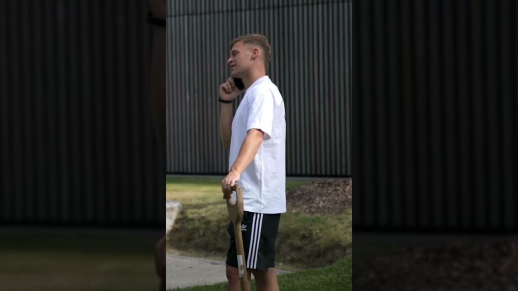 Das Gärtnern geht weiter 👨🏻‍🌾 Joshua Kimmich, David Raum & Robert Andrich 😂 #DFB #happy #em2024 #wow