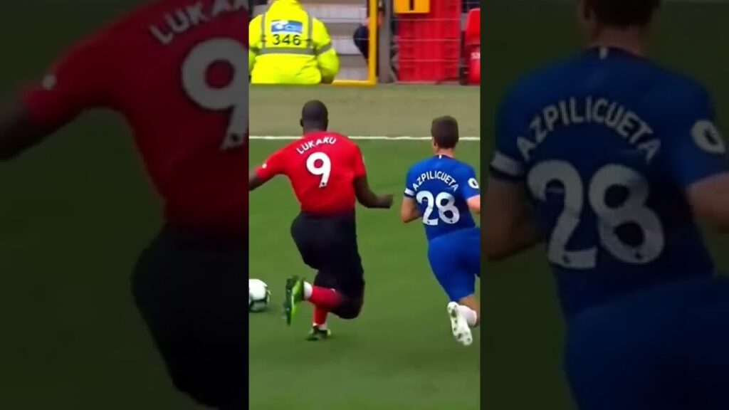 Lukaku Vs Azpilicueta #shorts