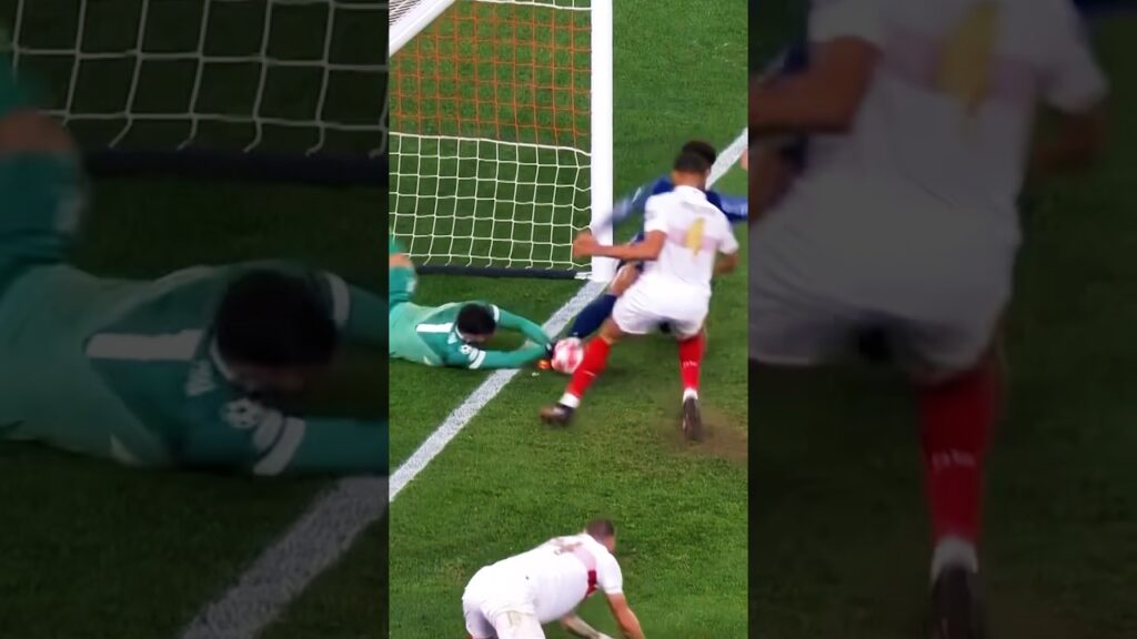 OUTRAGEOUS save! 😱