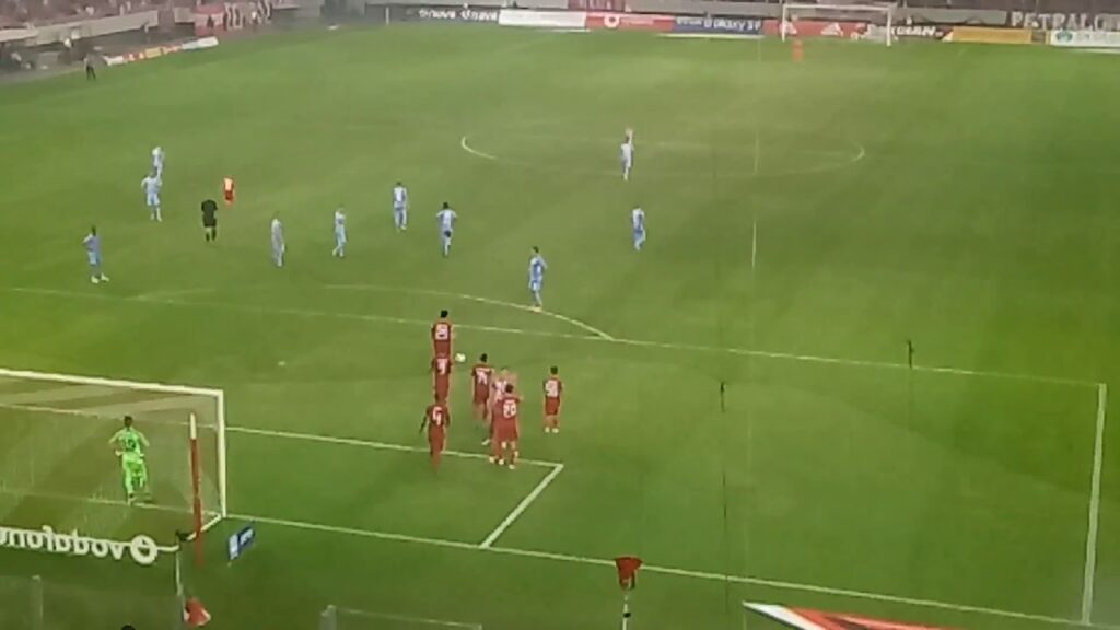 الهدف الأول لياسين مرياح مع أولمبياكوس