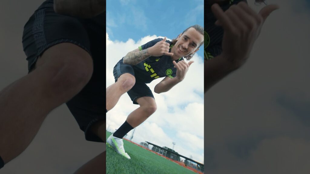 Antoine Griezmann’ın Siyah Kramponlarının Sırrı: CLR Elite 🏟️✨