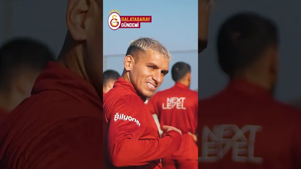 Fernando Muslera'dan Acun Ilıcalı-Torreira Göndermesi: "Kıvanç Burada. Yeni Aktör Kıvanç..." #shorts