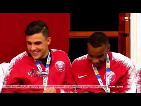 يونس محمود ، بسام الراوي ولاعبي منتخب قطر في برنامج المجلس يغنون "شومي له" بعد فوزهم في النهائي
