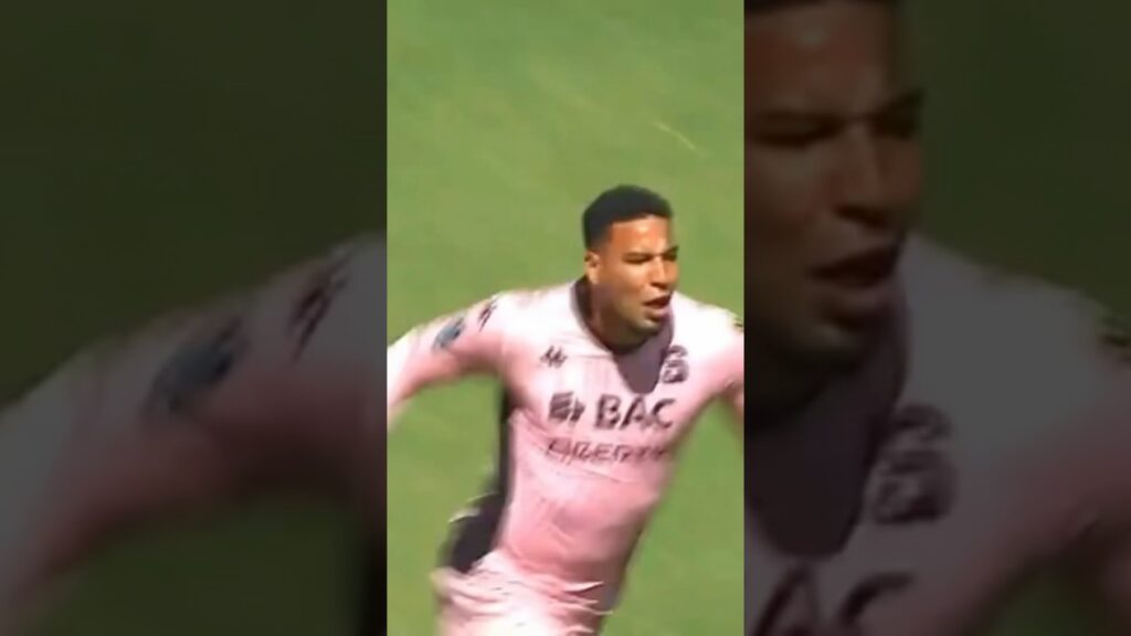 Saprissa empata y así lo festeja Esteban Alvarado.