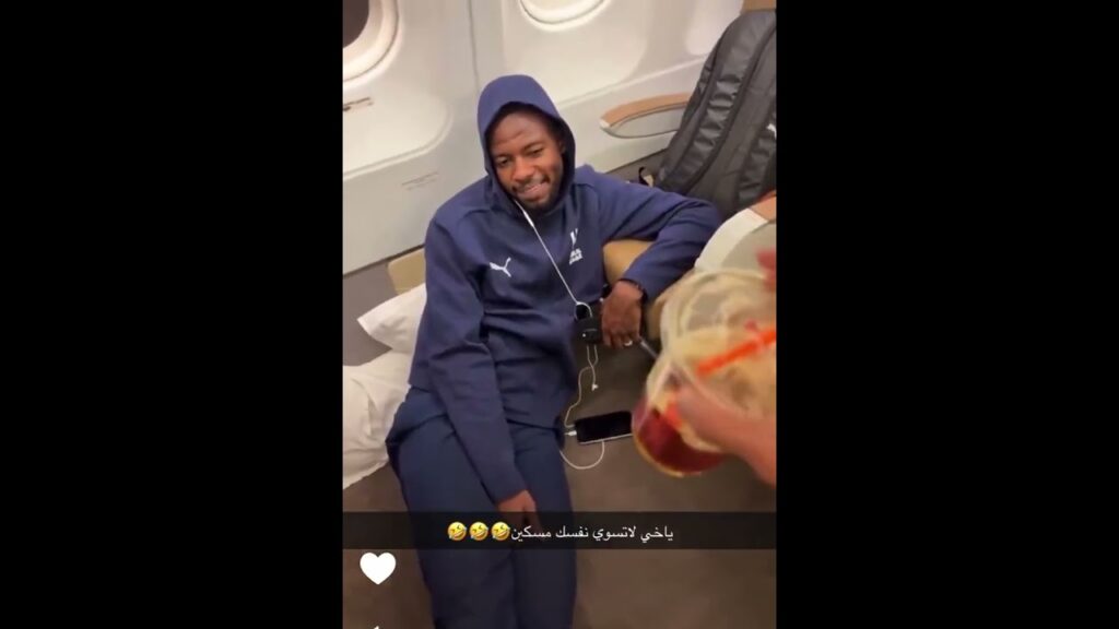 متعب مع تمبكتي لا تسوي نفسك مسكين