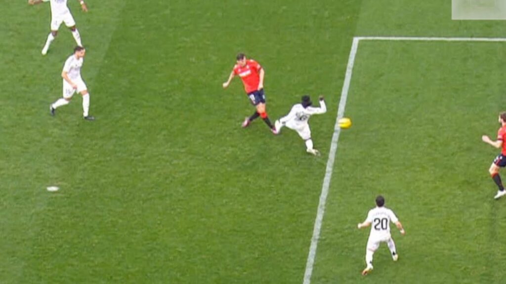 Eduardo Camavinga Penalty Foul, Carlo Ancelotti Reaction, Ante Budimir Goal, Real Madrid vs Osasuna