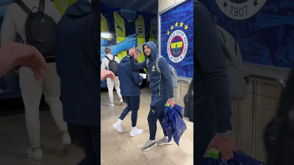 Sofyan Amrabat ve bir hayranı arasında geçen Felemenkçe sohbet #fenerbahçe