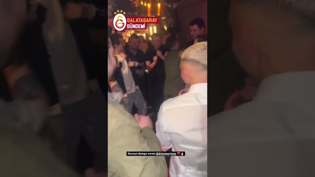 😅 Lucas Torreira'nın doğum gününde Dries Mertens kendinden geçiyor #shorts #galatasaray