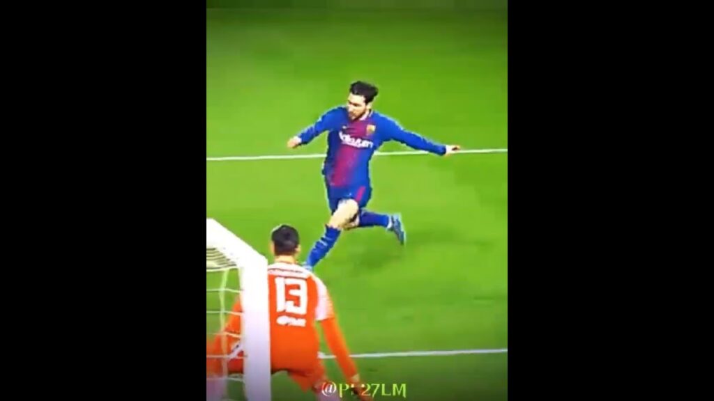 Messi destroyingThibaut Courtois🏅✨ #messi #football #barca