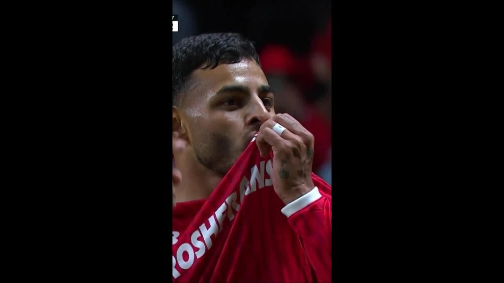 ALEXIS VEGA 👹🔥 Le anota a Chivas y besa el escudo #shorts