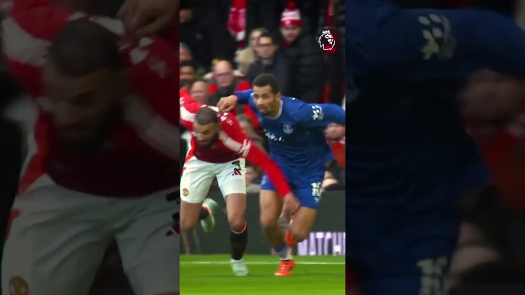 Iliman Ndiaye 🇸🇳 vs Mazraoui 🇲🇦