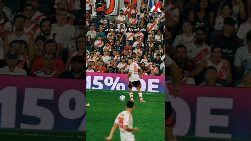 ¡La elegancia del Huevo Acuña! 🎩⚽️