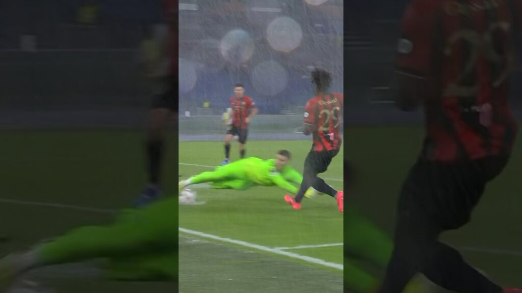 INCREDIBLE SAVE! 😳