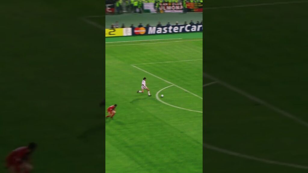 Kaká's pass 😍 Crespo’s finish 😮‍💨